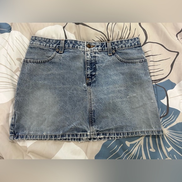 Old Navy Dresses & Skirts - 💥PRICE⬇️ OLD NAVY • “Blue Jeans” Mini Skirt  •  size 10 •